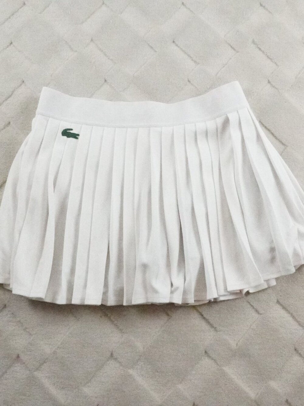 Lacoste Sport White Pleated Tennis Skirt Womens 44 ( US size 14-16 )